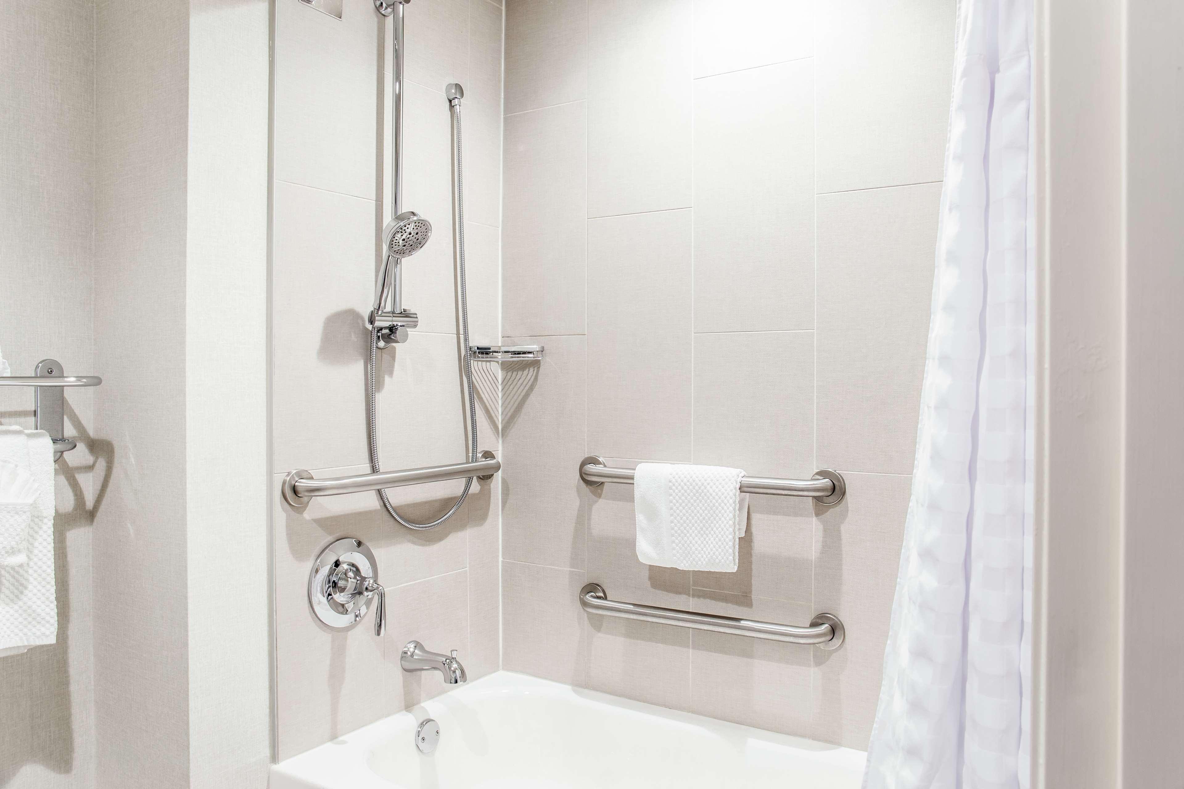 Hotel Hilton Cincinnati Airport 3*