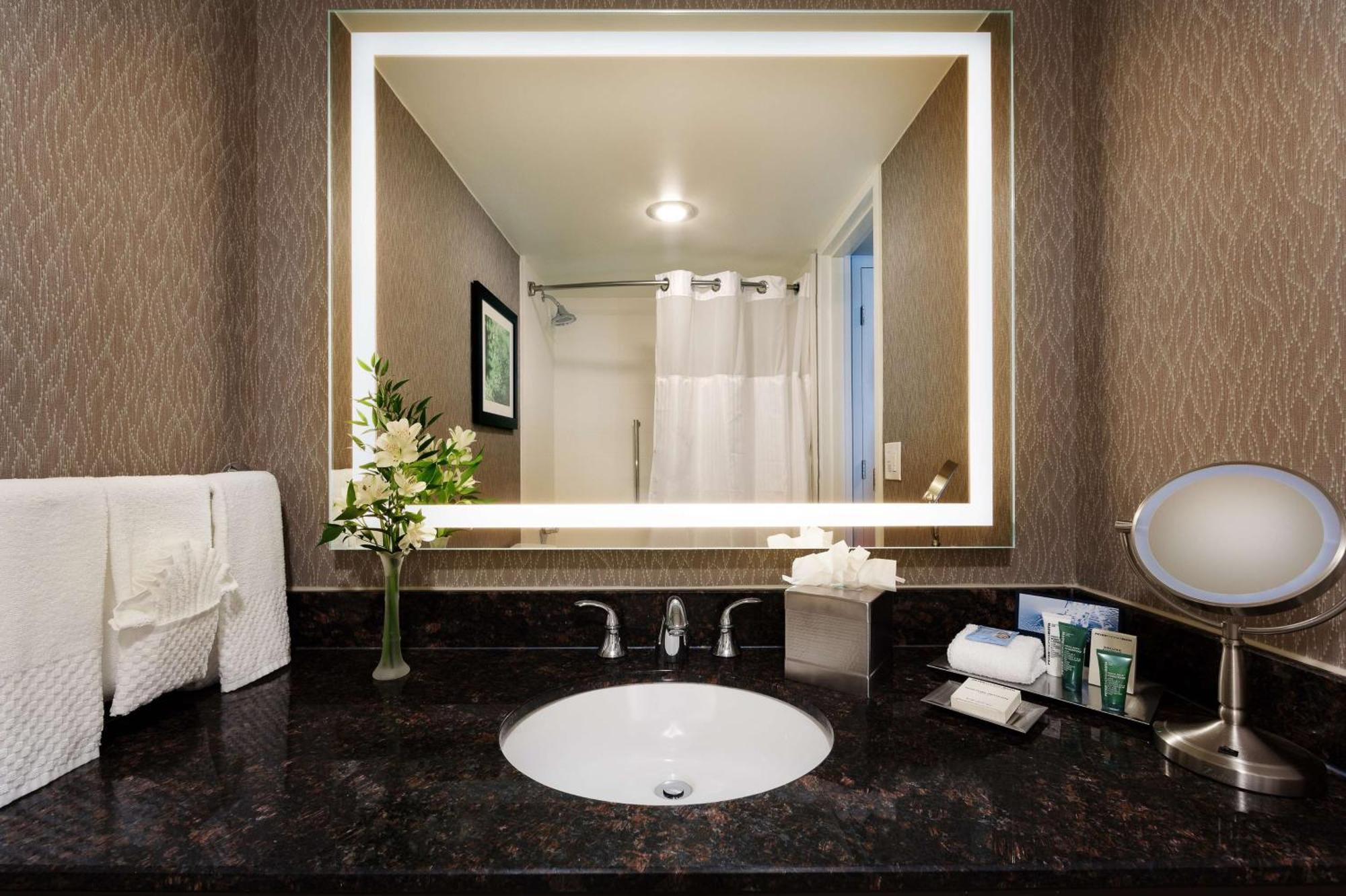 Hilton Cincinnati Airport Hotel
