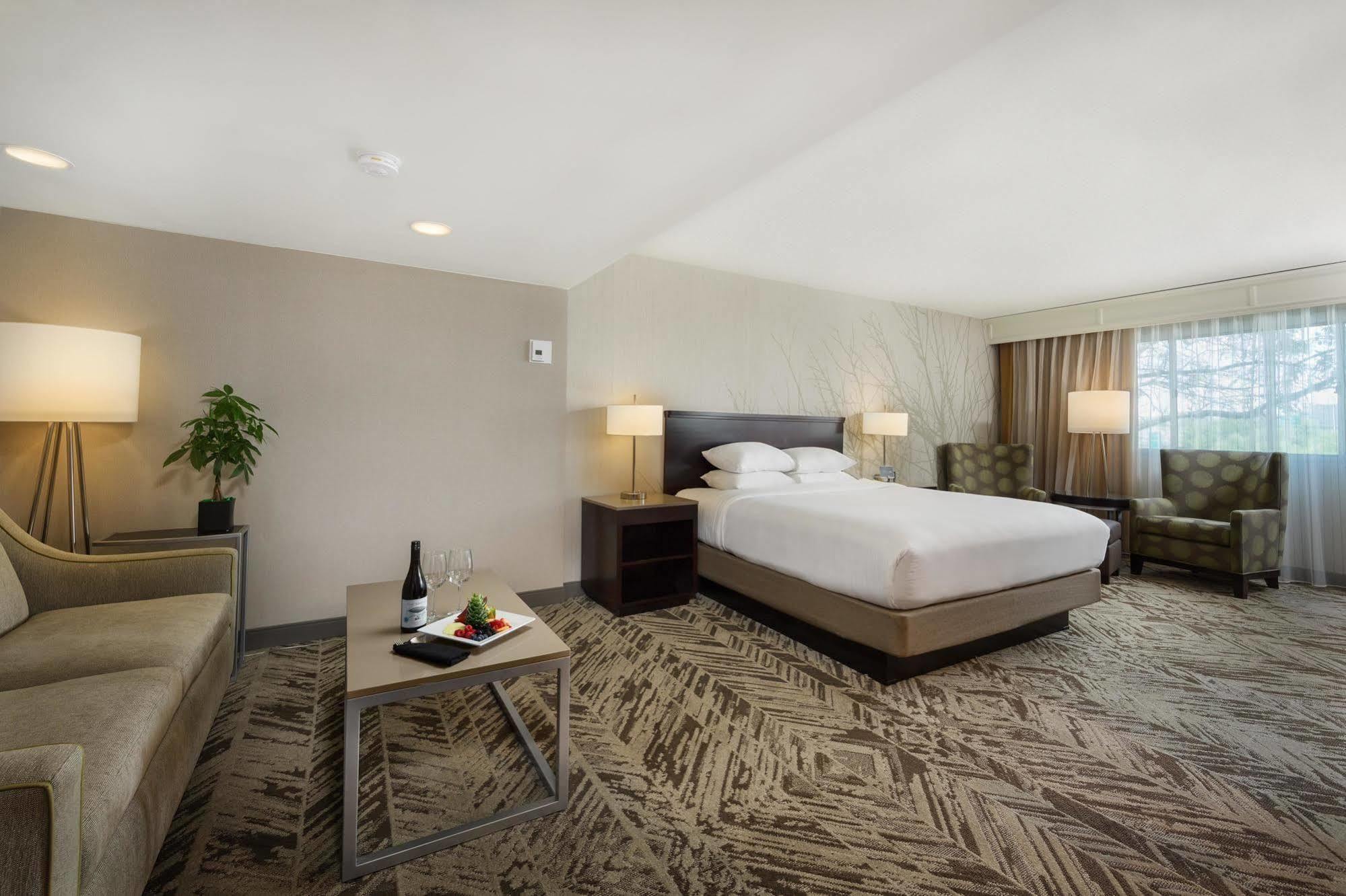 Hilton Cincinnati Airport